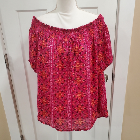 Charming charlie curve off shoulder blouse - Picture 1 of 10